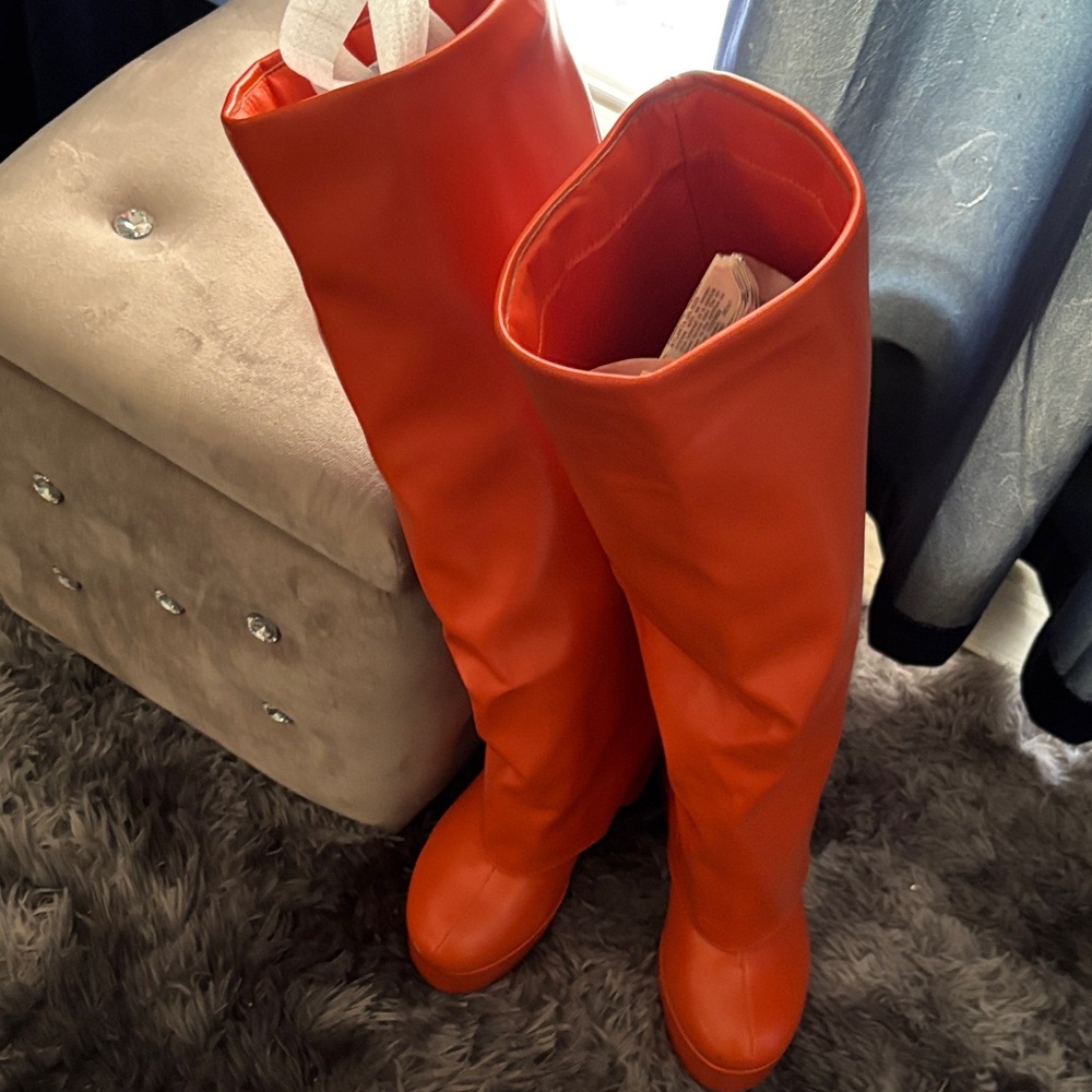 Stylish Orange Women's Boots